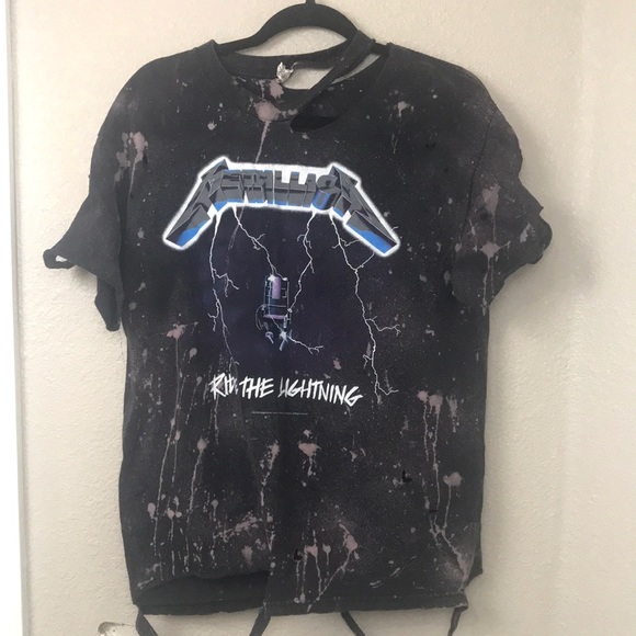 Tops - Distressed Metallica Shirt